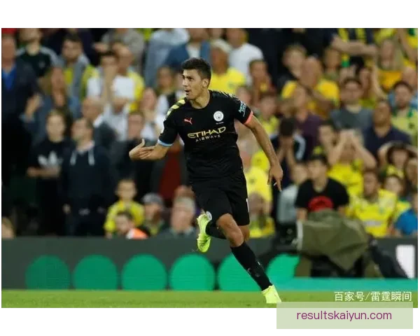 曼城战术体系解析：技术流与控球优势下的攻防平衡分析